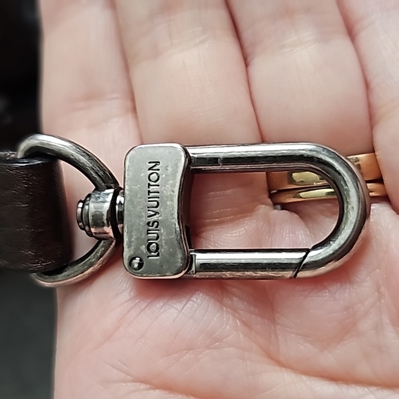 Louis Vuitton Logo Mahina XL Hobo - Picture 5 of 15